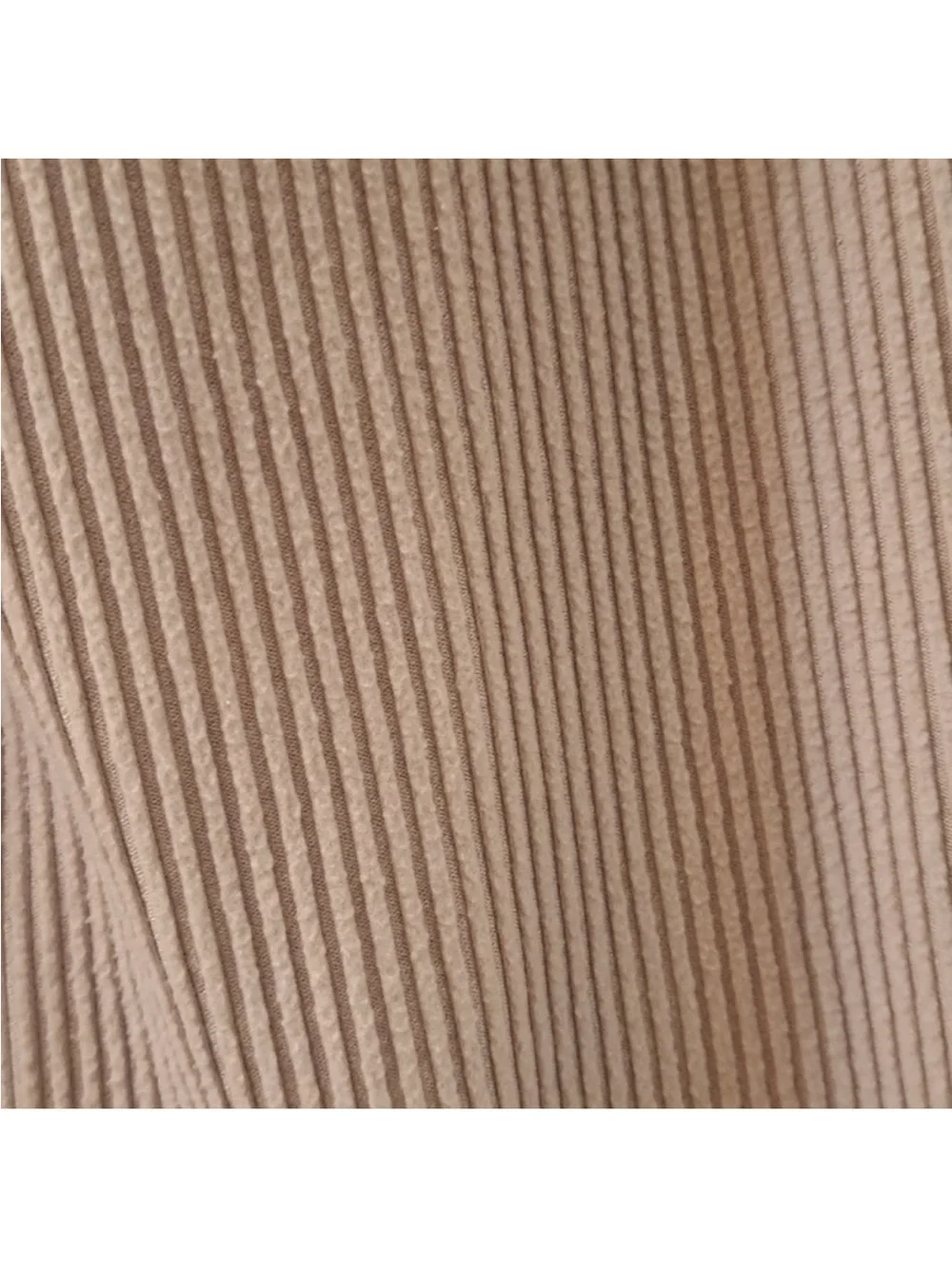 ALO Yoga Ribbed Lounge Top in Light Taupe